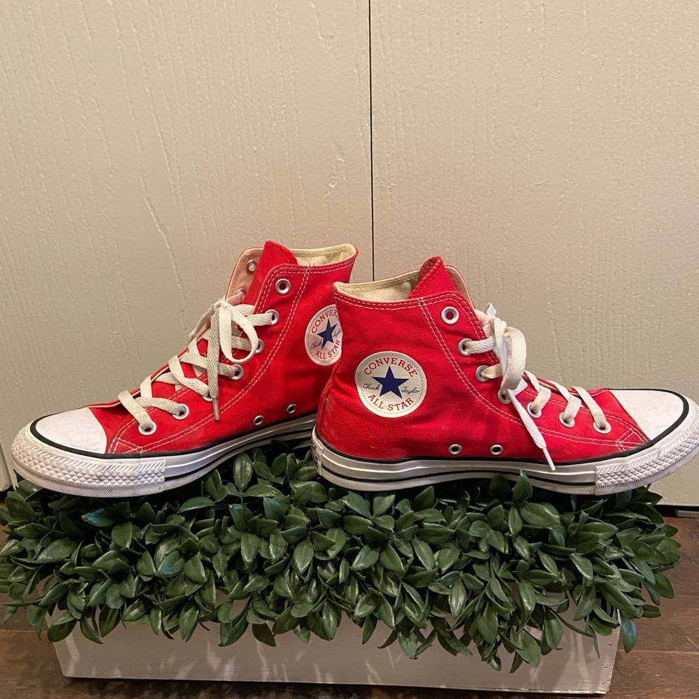 Converse Classic Red High Top Sneakers Size 8